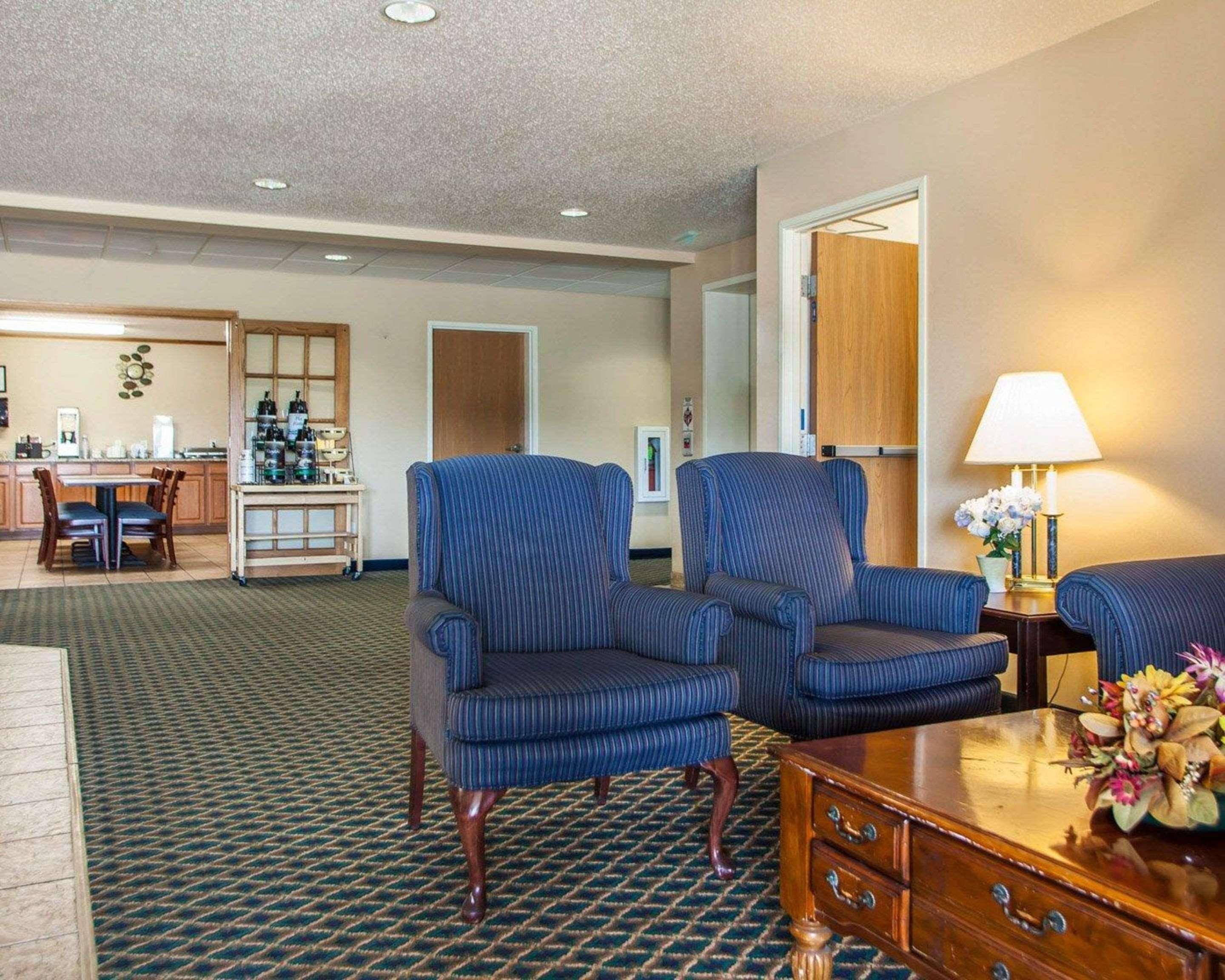 Quality Inn & Suites Eldridge Davenport North Exterior foto