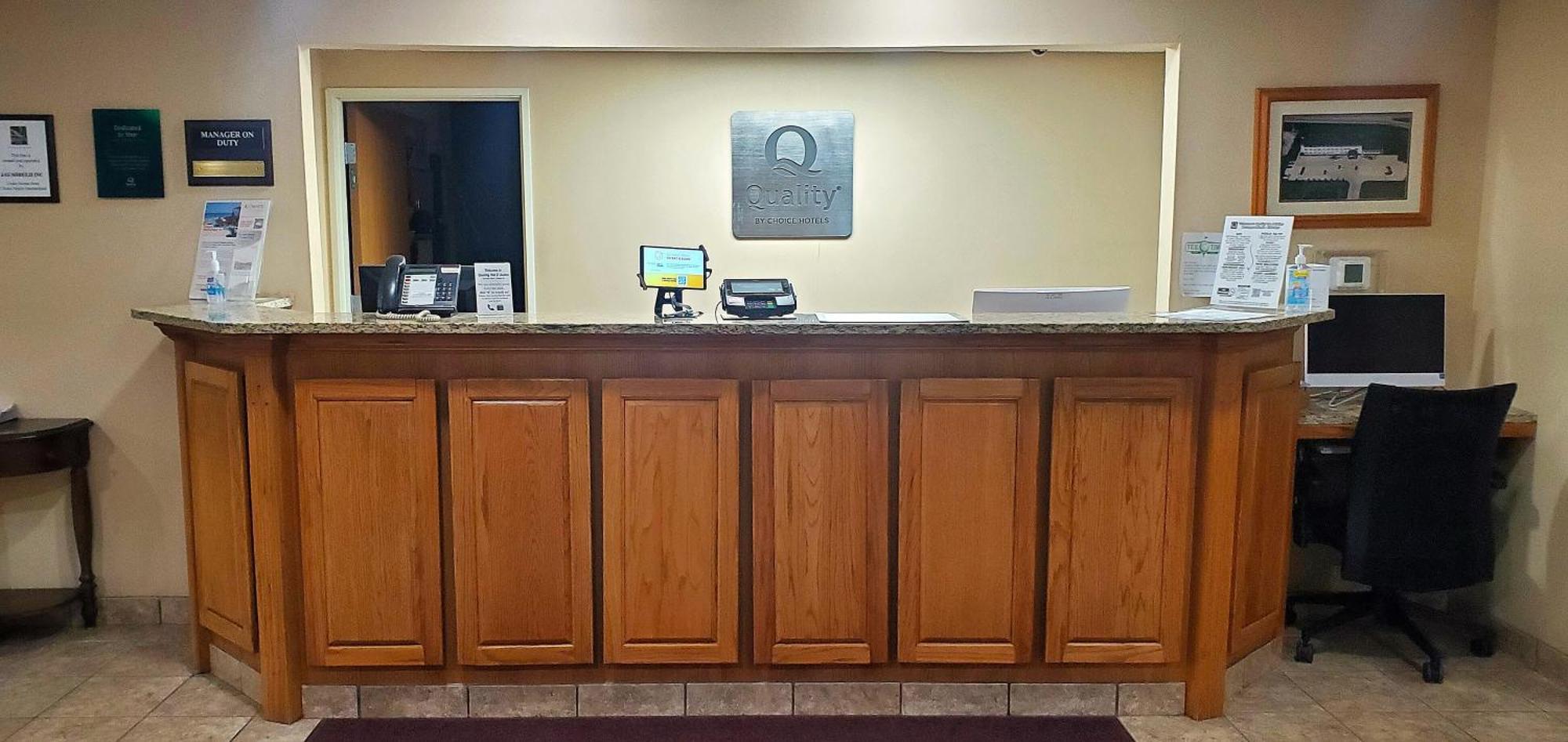 Quality Inn & Suites Eldridge Davenport North Exterior foto